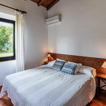 Villa 12 *
